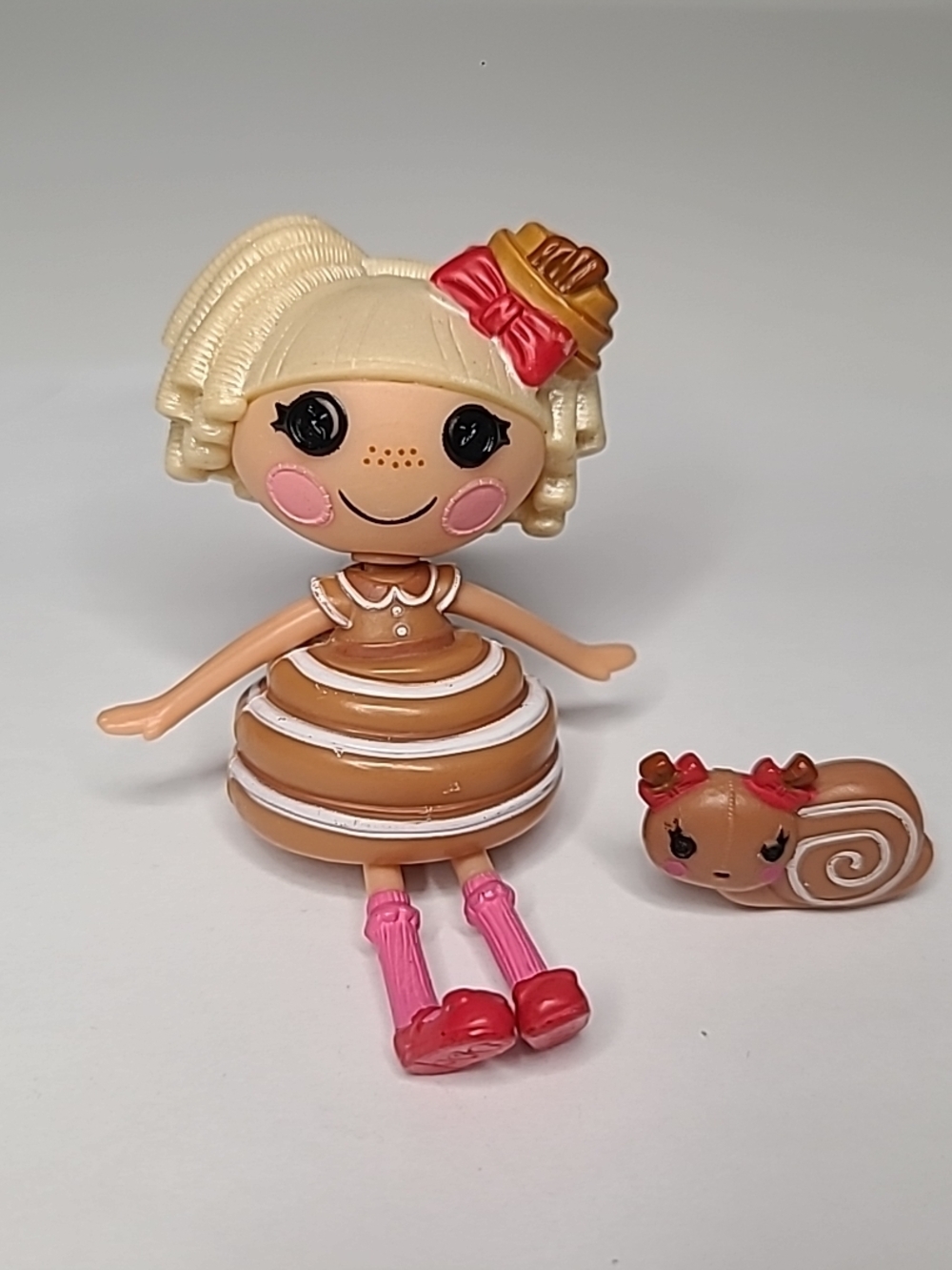 Lalaloopsy Mini Bun Bun Sticky Icing